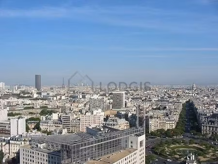 studio meublé avec terrasse  ascenseur et concierge