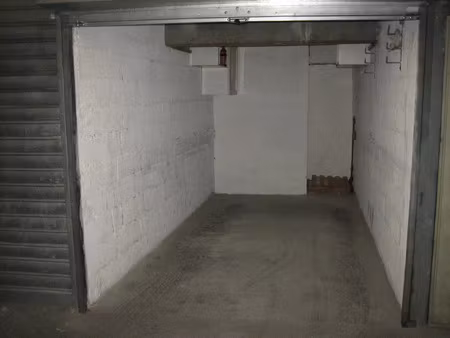 vente garage 9 m² nice (06000)