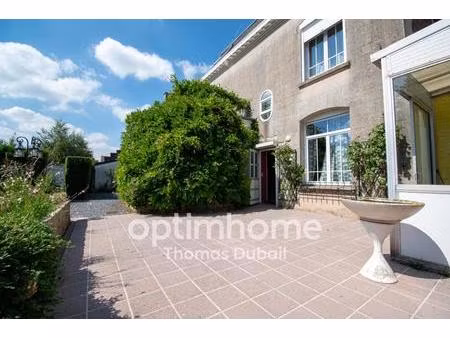 maison de maître de 255 m² avec jardin