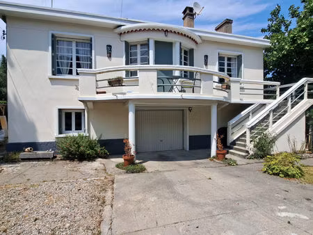 a vendre maison 2 appartements villeneuve d'olmes avec jardin