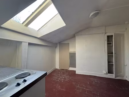 location appartement 1 pièce 15.29 m² à lyon 1er (69001)  311 €
