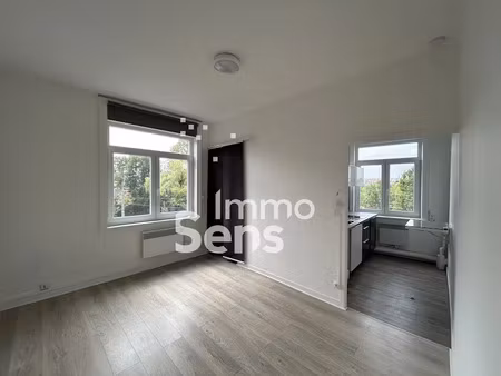 location appartement 1 pièce 21.86 m² à la madeleine (59110)  438 €