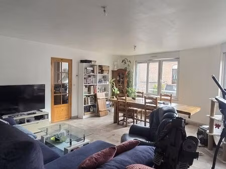 appartement 3 pièces 81m² - plein centre