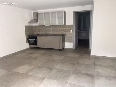 f2 rez de chaussée