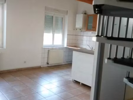location appartement 2 pièces 50 m² à castelsarrasin (82100)  425 €