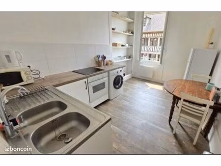 appartement f3 duplex 2 chambres plein centre calme