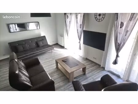 t2 60m2 meublé + parking roques dispo le 12/08