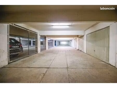 parking saint ouen