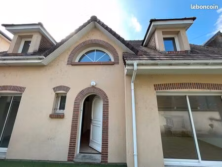 maison 5 pieces de 135m² barentin centre