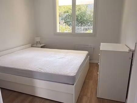 ideal proche iut - f2 neuf dans maison familiale - parking gratuit et entrée indépendante 