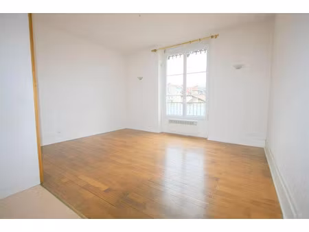 location appartement 1 pièce 26 m² à grenoble (38000)  560 €