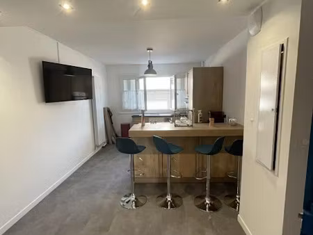 location meublée appartement 1 pièce 12 m² à villeurbanne (69100)  560 €