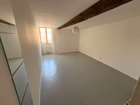 studio - nantes - hyper centre - quartier graslin - 31m² - lot 04 - 2ème droite