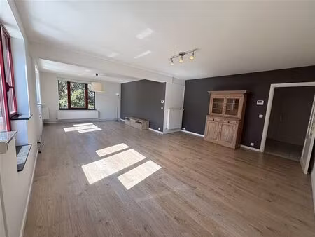 appartement à louer à rue du berceau 10 péruwelz (vbe51436)
