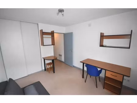 à louer – studio meublé de 18 65 m² – villeurbanne (rue d'hanoï)