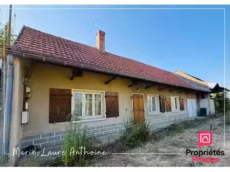 maison pierre-de-bresse 3 pièce(s) 81 m2