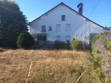 location d'une maison avec un beau terrain à malbouhans à 1