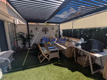 grande maison rénovée avec terrasse et jardin
