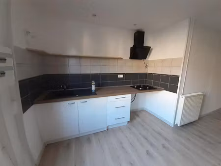 location appartement 2 pièces 43 m² à aixe-sur-vienne (87700)