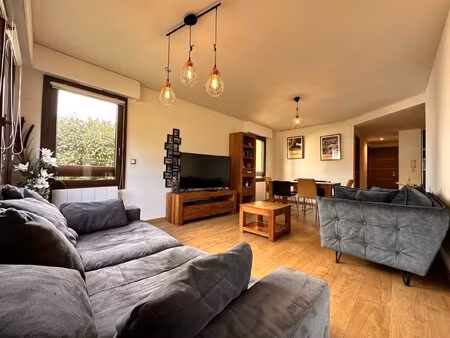 superbe t4 de 88 m² avec balcon  cave et ascenseur