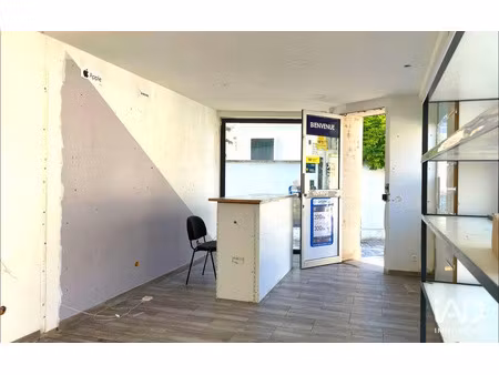 location commerce 22 m² à corbeil-essonnes (91100)