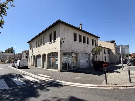 vente locaux professionnels 0 pièces 158 m² à uckange (57270)  180 200 €