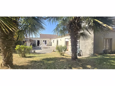 plain pied individuel de 120 m² habitable  700 m² de terrain et garage