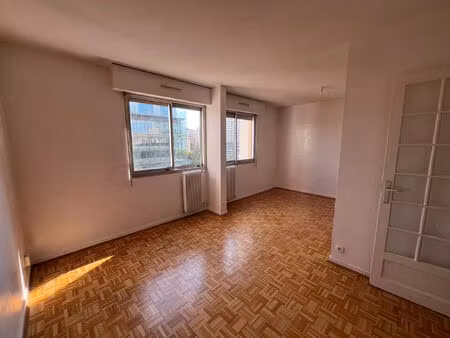 6 rue de bruxelles
