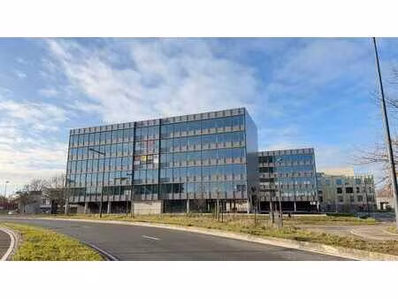 bureaux neufs à louer à the loop à gand
