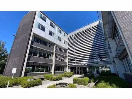 bureaux économes en énergie à louer dans le parc d'activité