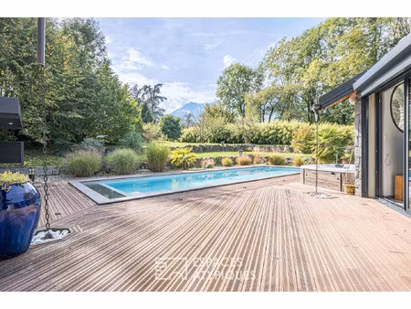 maison de luxe à vendre à verrens-arvey