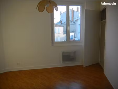 immeuble 144 m2 avec cour privative