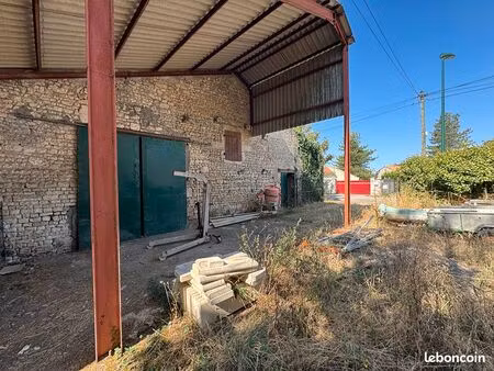 bâtiment 134 m² lucon