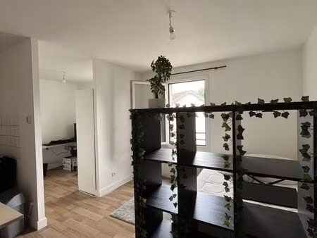 studio 1 pièce 22 m²