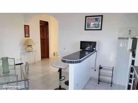 bas de villa f3