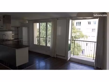 appartement lumineux de 83m2 - 3 chambres - balcon - parking