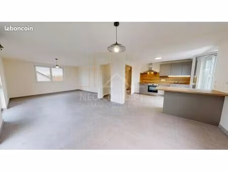 appartement 3 pièces 81 m²