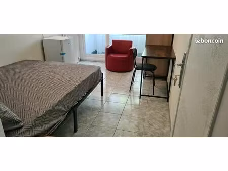 chambre 5 pièces 108 m²