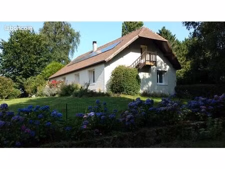 maison meublée 200m2 sur parc arboré de 3000m2
