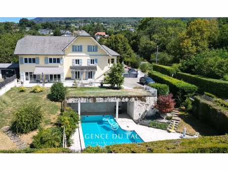 villa de luxe à vendre à pugny-chatenod