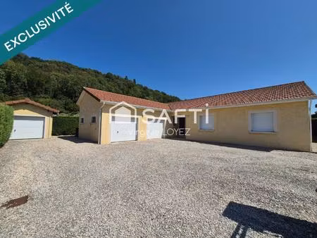 maison plain-pied 138 m2 -double garage 52 m2 + garage indépendant à ambutrix - secteur tr