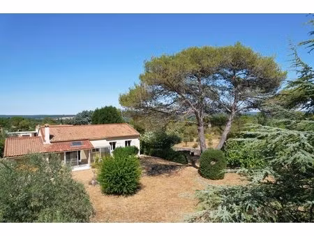 uzès : maison méridionale avec jardin à 1.5 km du centre historique
