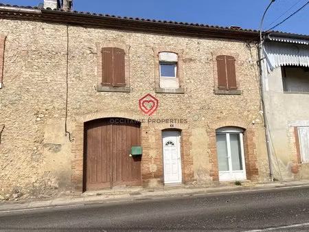 maison de village avec terrain arboré au cœur de la vallée de la lèze.
