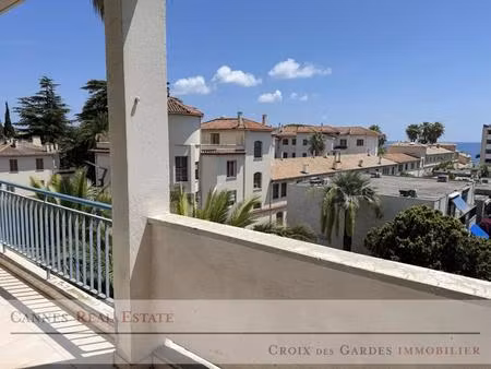 cannes  spacieux 2 pièces  proche mer  aucun travaux