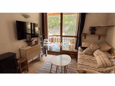 la foux  coquet t2 en duplex  offrant une vraie chambre en etage  4 couchages  terrasse et