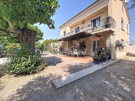 maison bédarrides d'environ 135m²