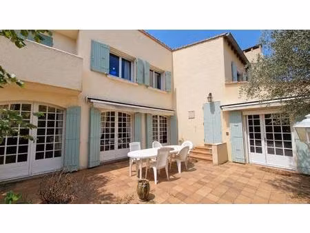 maison à vendre villeneuve-les-avignon  177 m²  5 chambres  terrain 1000 m²