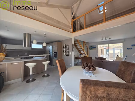 maison de luxe à vendre dans le quartier aiguillon