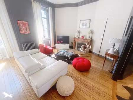 maison de luxe à vendre dans le quartier hôtel de ville-quinconce-saint seurin-fondaudège