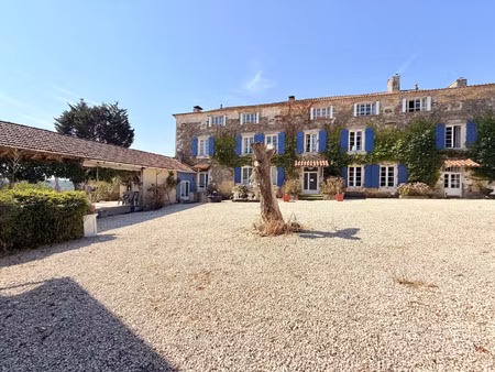 manoir à vendre à brantôme